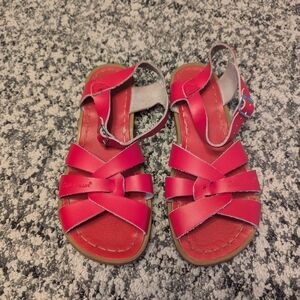 Red Salt Water Original Sandals Youth 4 Womens 6